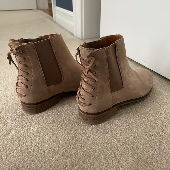 ALDO Booties - Picture 2 of 5